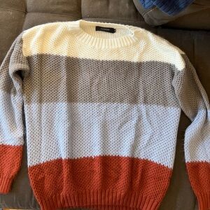 Women’s crew neck sweater